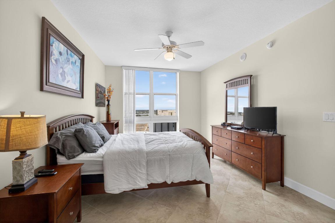 CITYPLACE SOUTH TOWER CONDO - Residential