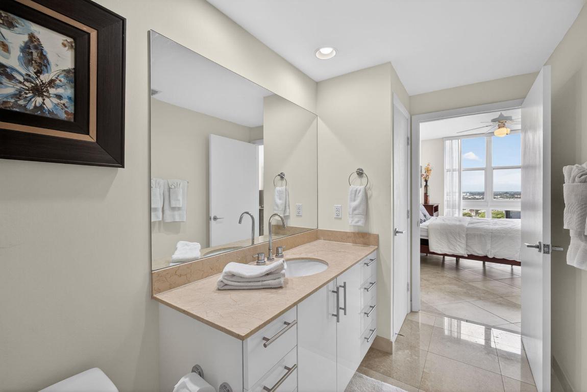 CITYPLACE SOUTH TOWER CONDO - Residential