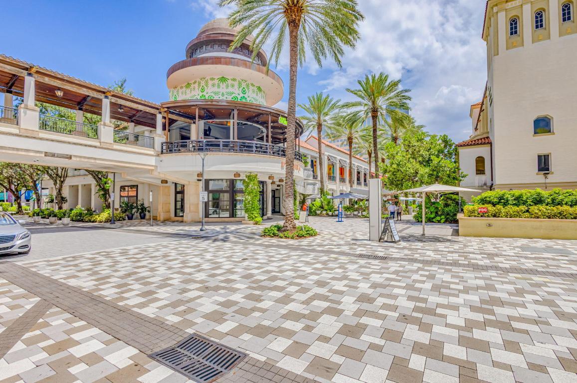 CITYPLACE SOUTH TOWER CONDO - Residential