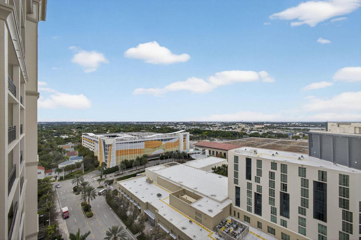 CITYPLACE SOUTH TOWER CONDO - Residential