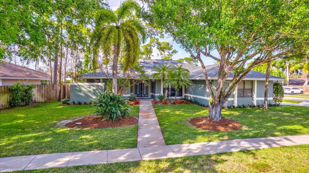 Photo of 14515 Horseshoe Trace, Wellington, FL 33414 (MLS # R11072291)