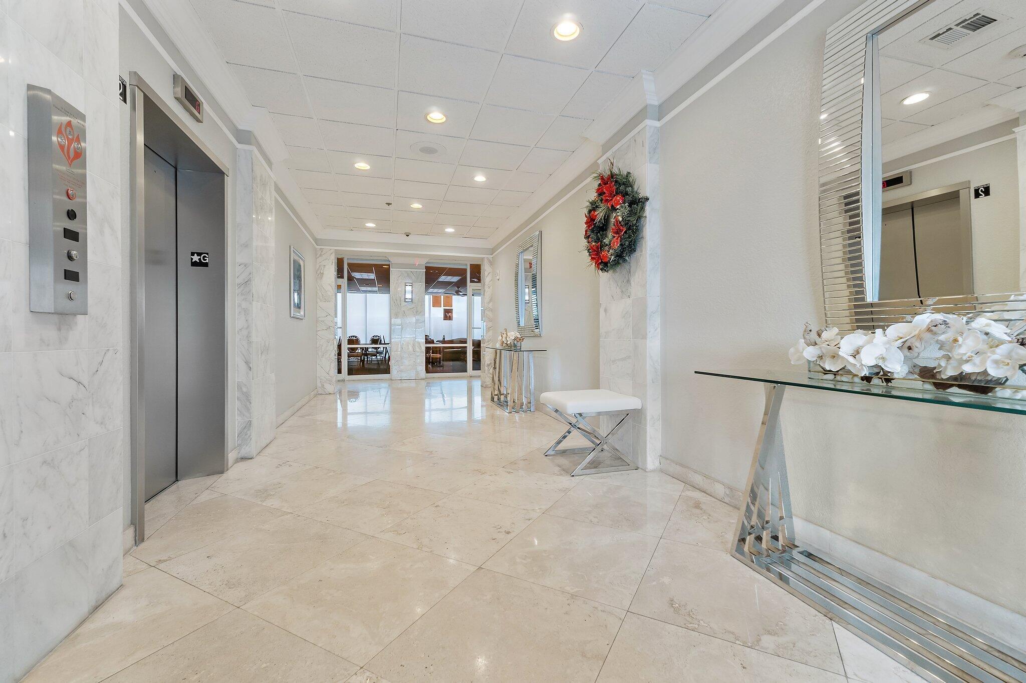 AQUARIUS CONDO - Residential Lease