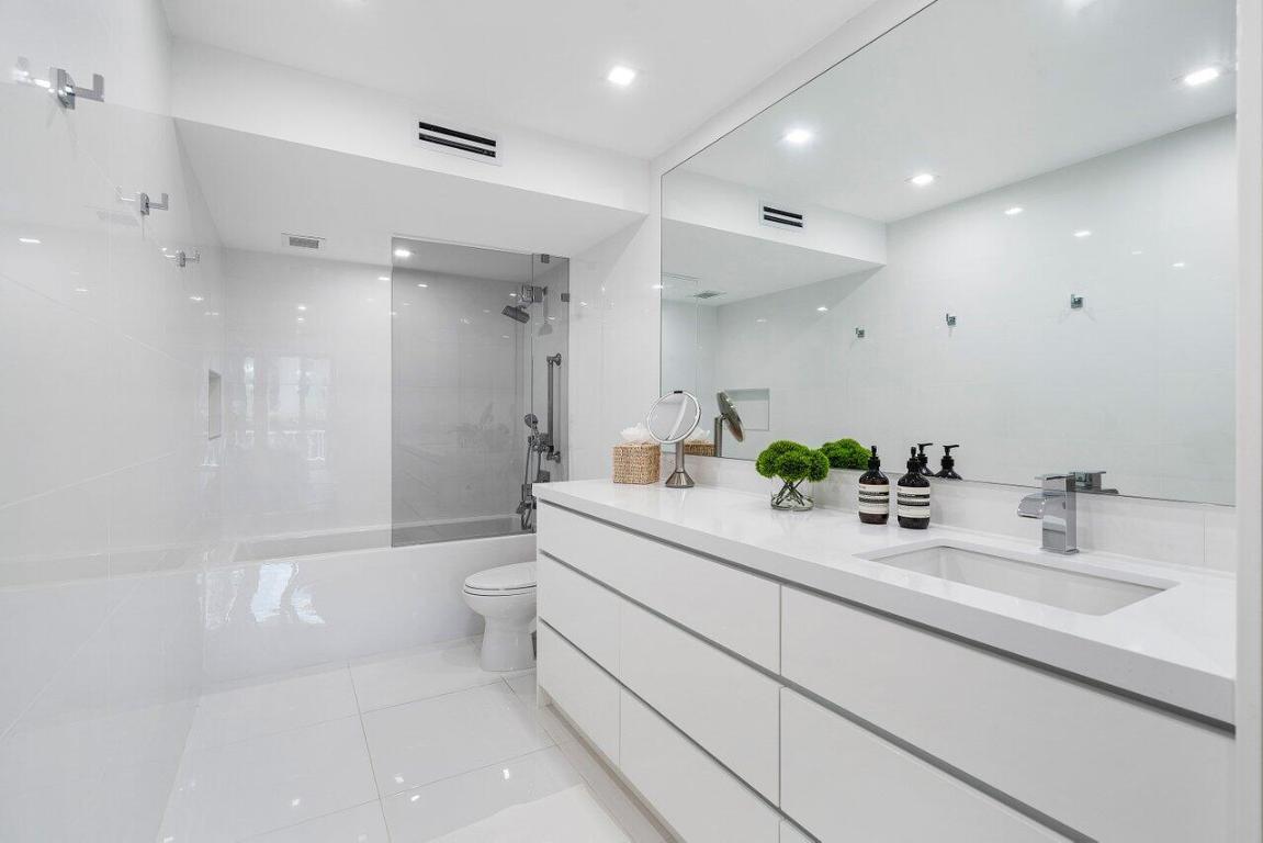 WINTHROP HOUSE CONDO - Residential