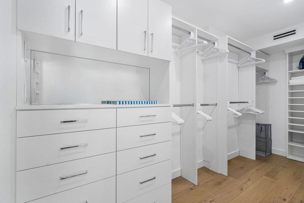 WINTHROP HOUSE CONDO - Residential