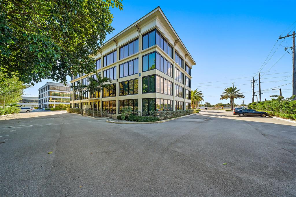 YACHT CLUB ADD TO VILLAGE - Commercial Sale