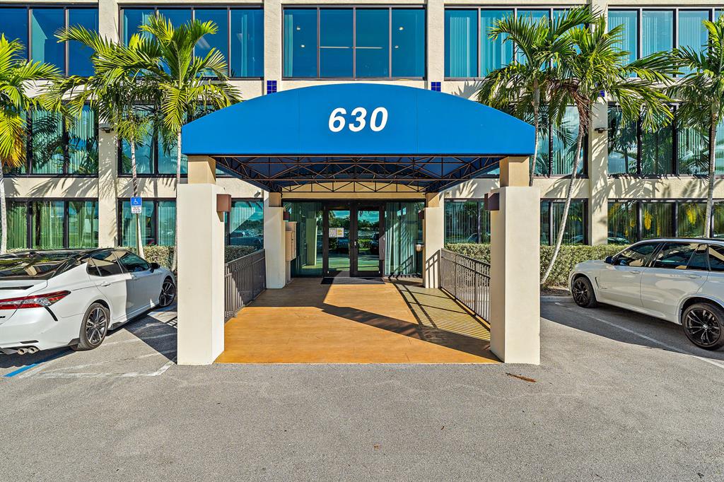 YACHT CLUB ADD TO VILLAGE - Commercial Sale