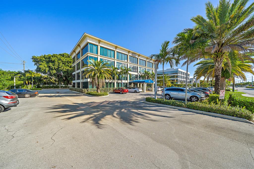 YACHT CLUB ADD TO VILLAGE - Commercial Sale