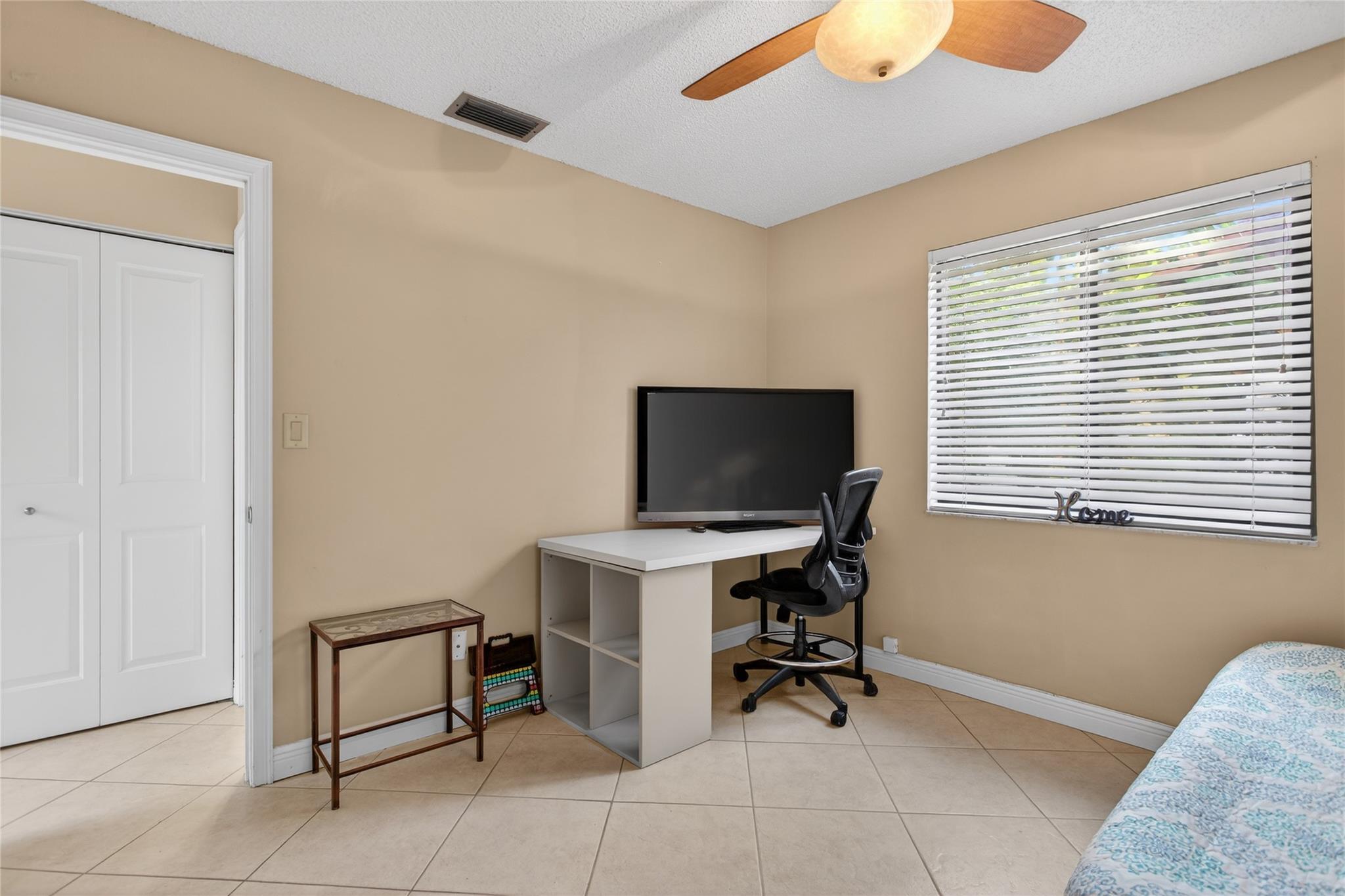 HAMMOCKS - Residential