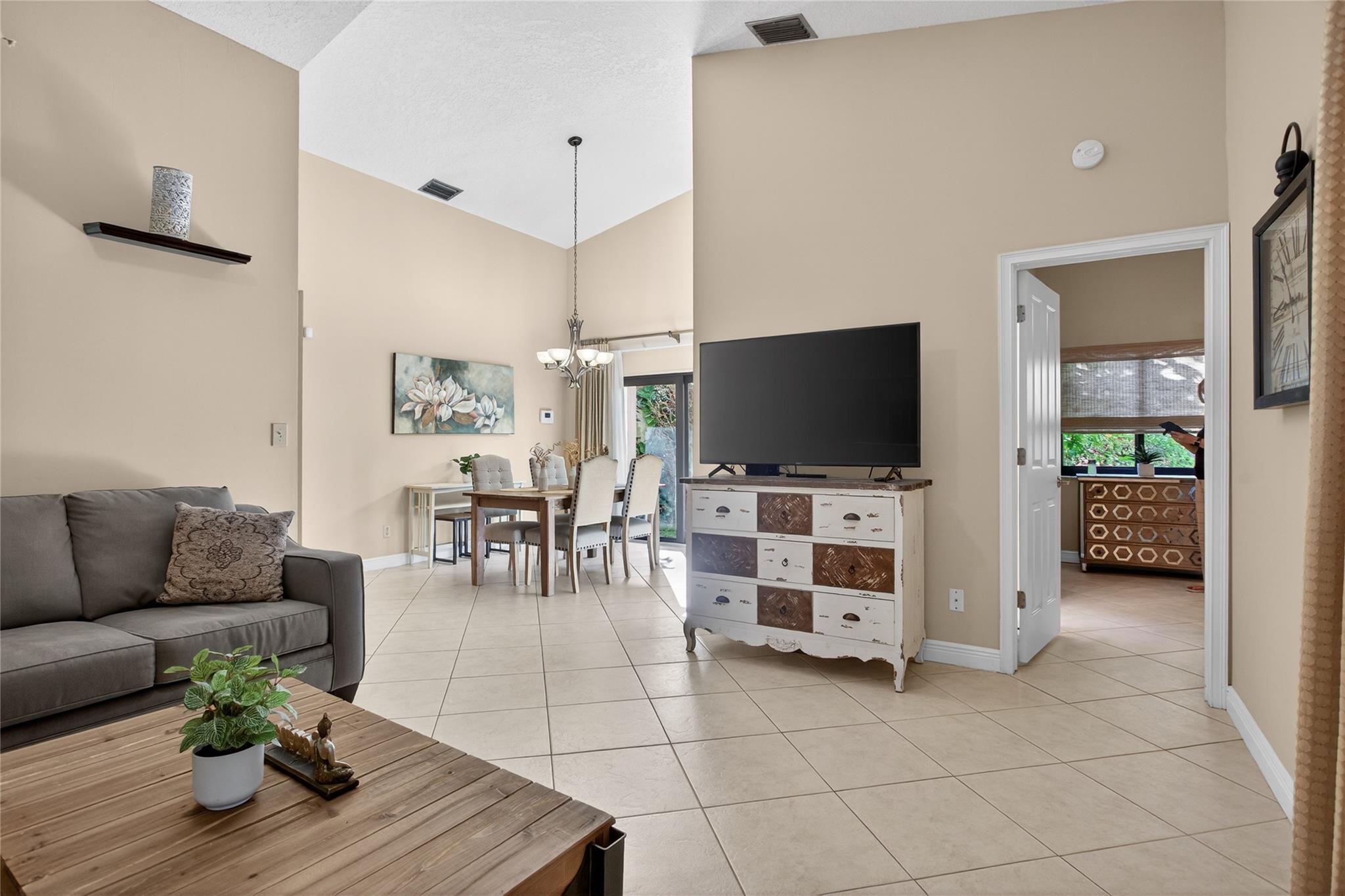 HAMMOCKS - Residential