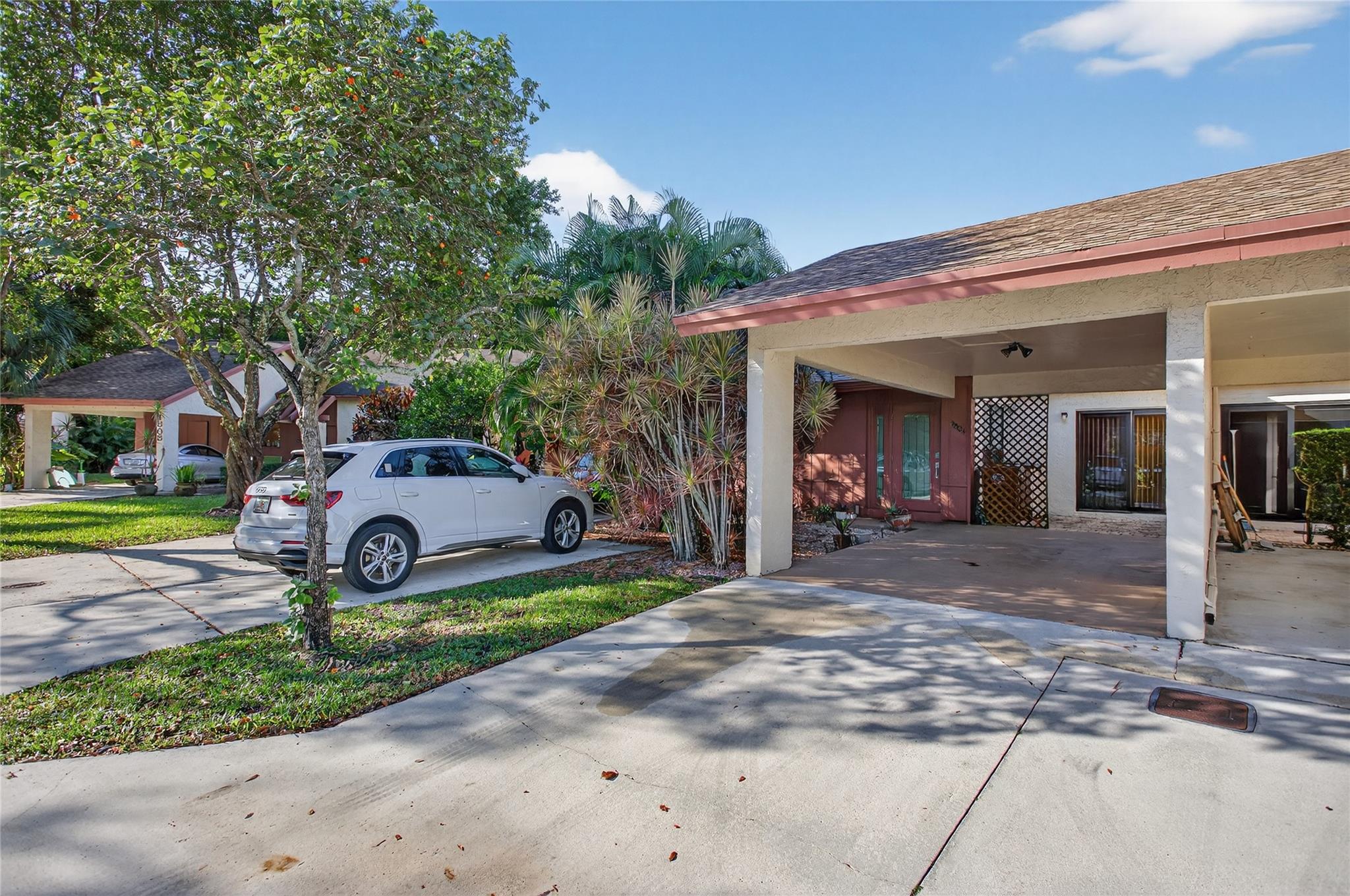 HAMMOCKS - Residential