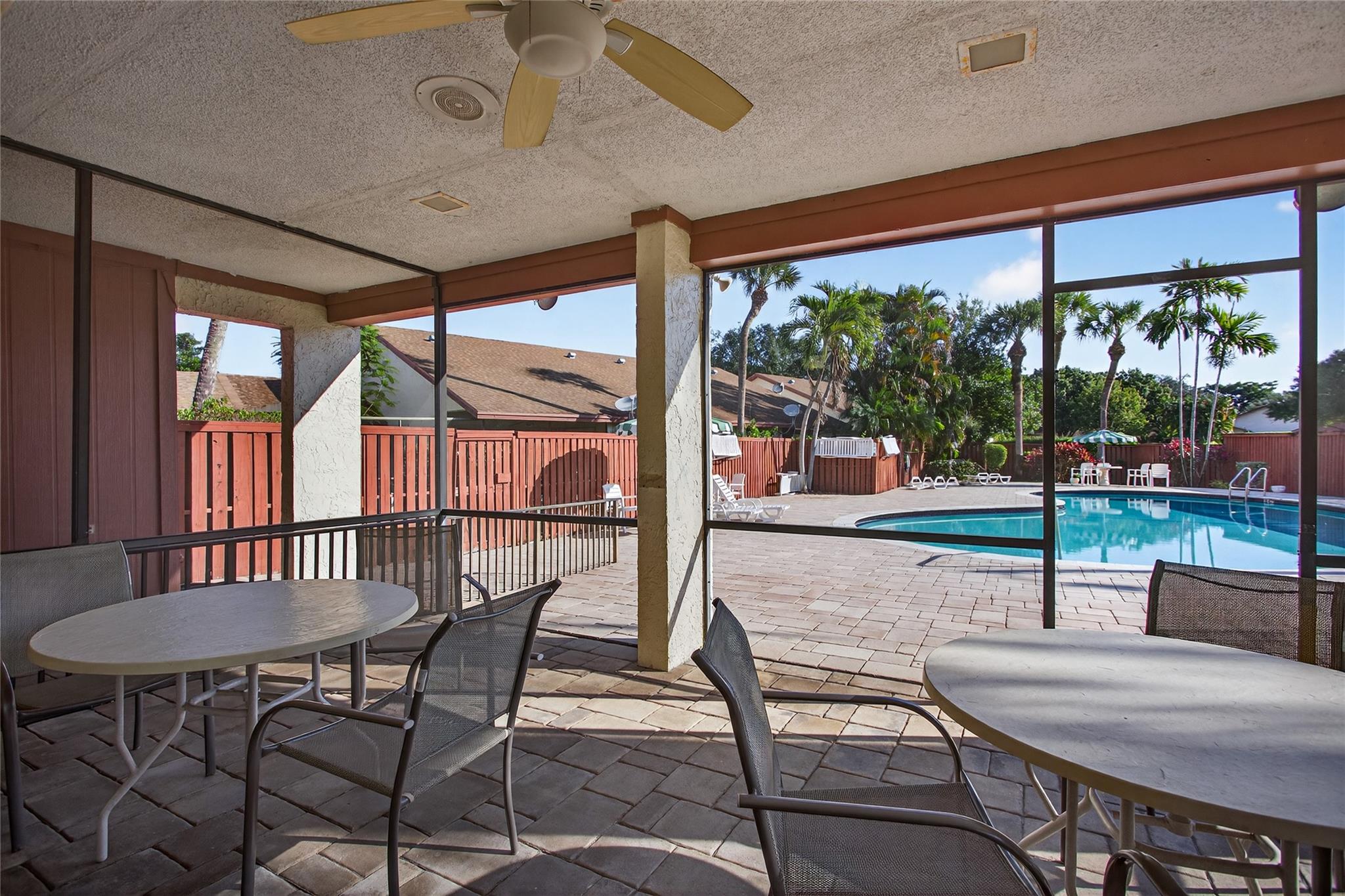 HAMMOCKS - Residential