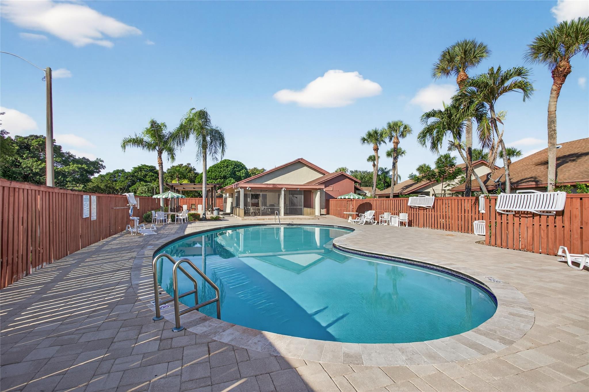 HAMMOCKS - Residential