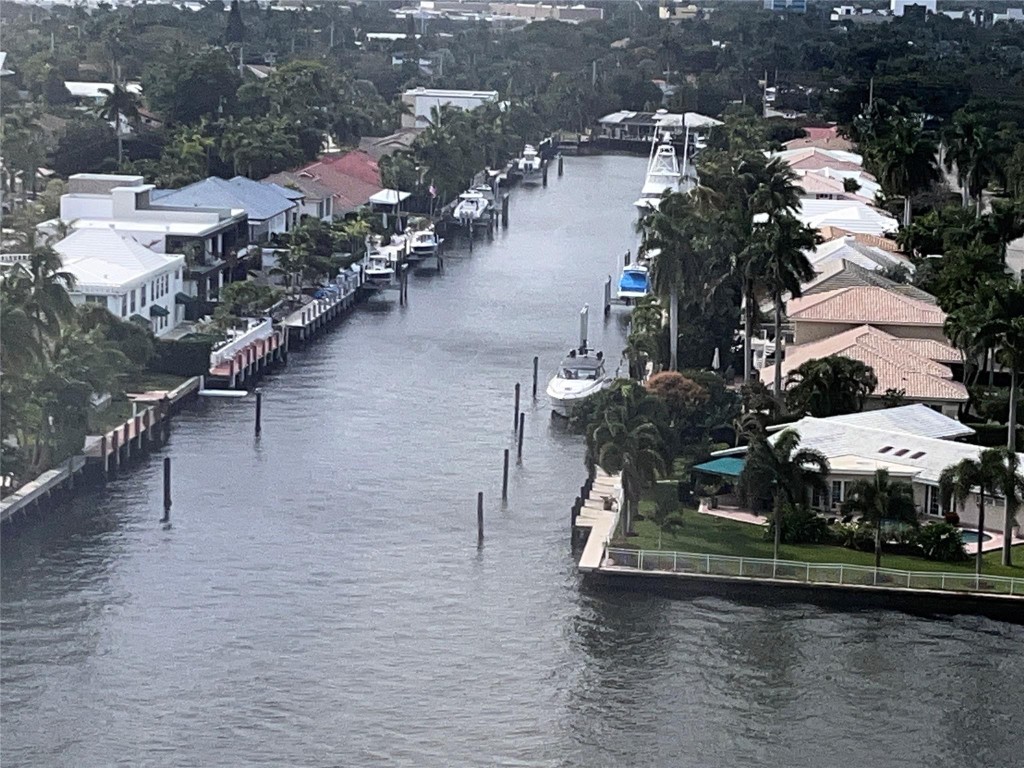 Coral Ridge Towers North - Residential