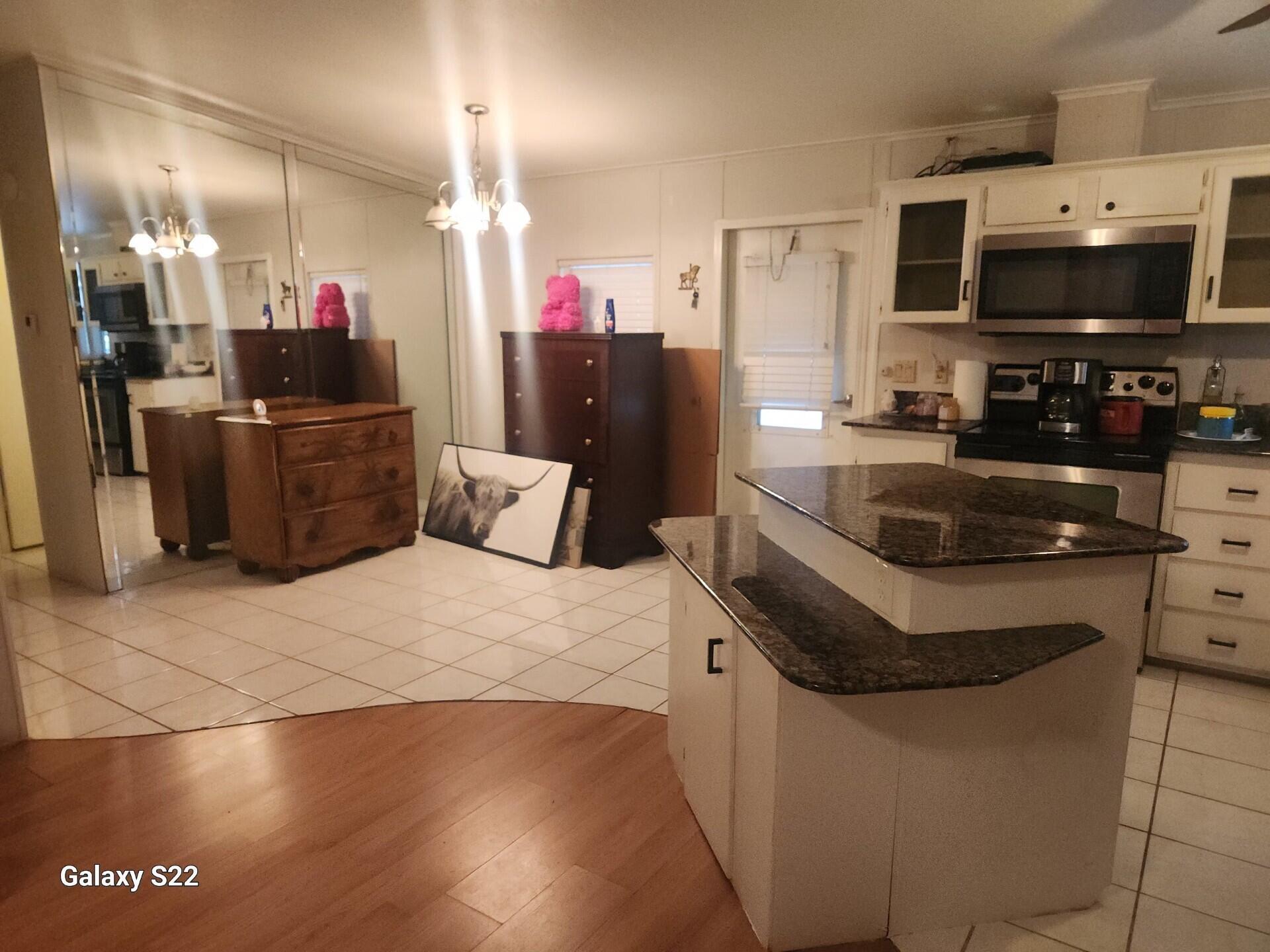 TALLOWWOOD ISLE - Residential