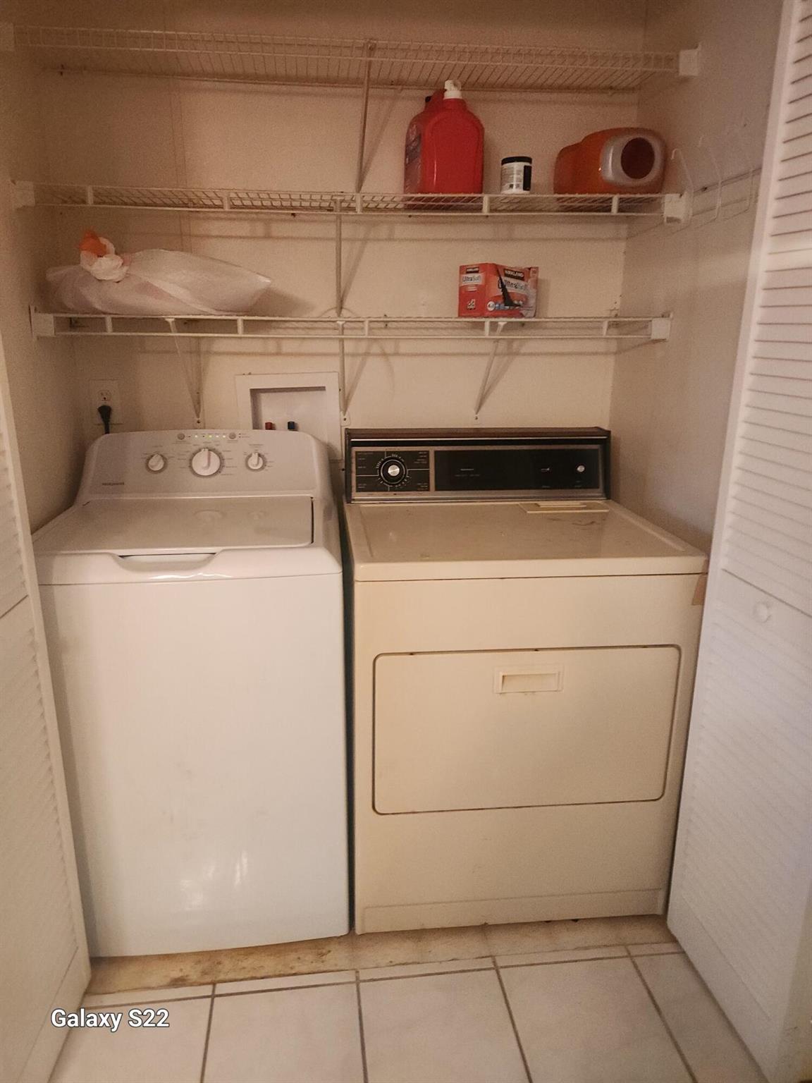 TALLOWWOOD ISLE - Residential