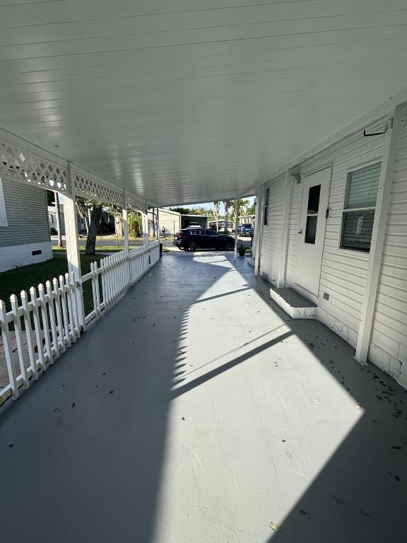 TALLOWWOOD ISLE - Residential