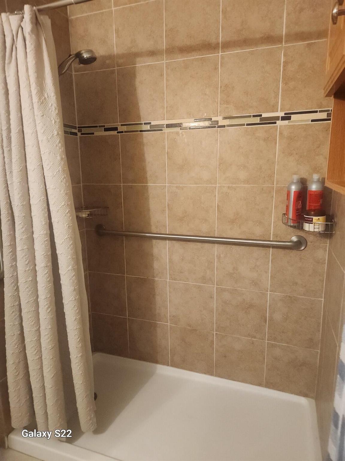 TALLOWWOOD ISLE - Residential