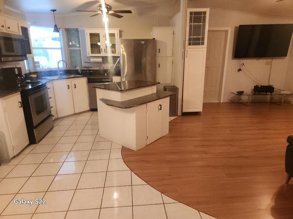 TALLOWWOOD ISLE - Residential