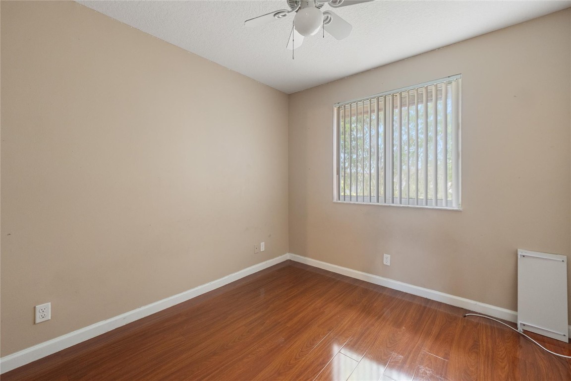 CORAL PARK - Residential