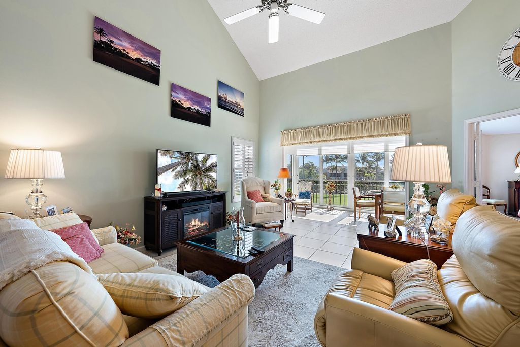 Photo of 2602 Fairway Drive N, Jupiter, FL 33477 (MLS # R11059891)