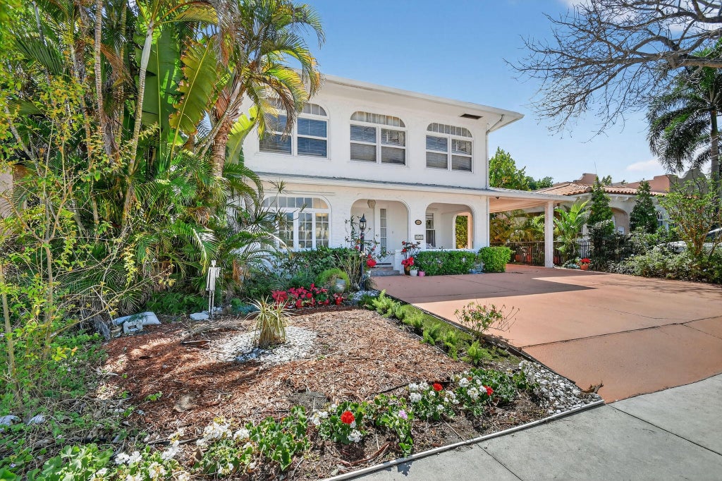Photo of 328 Monroe Drive, West Palm Beach, FL 33405 (MLS # B26076791)