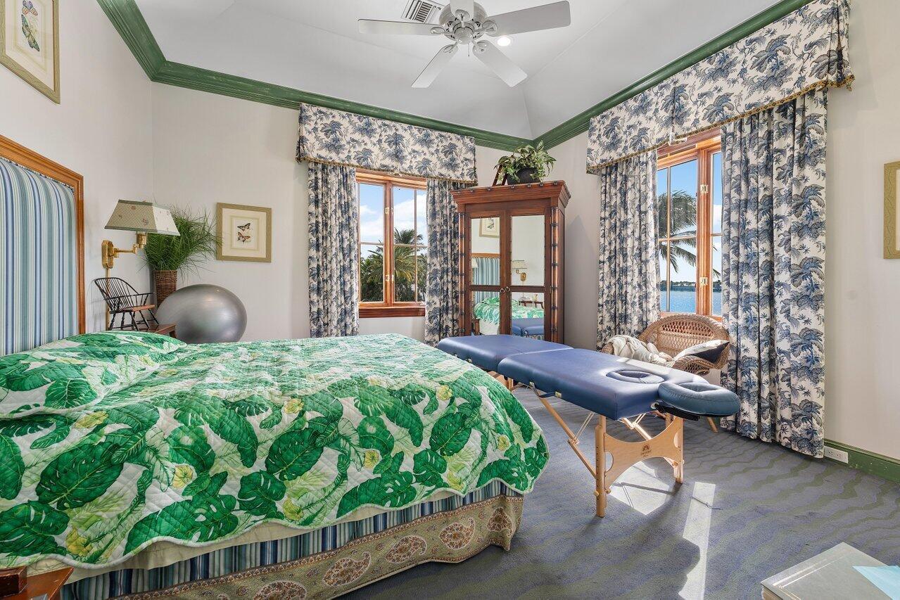 POINT MANALAPAN 10 - Residential