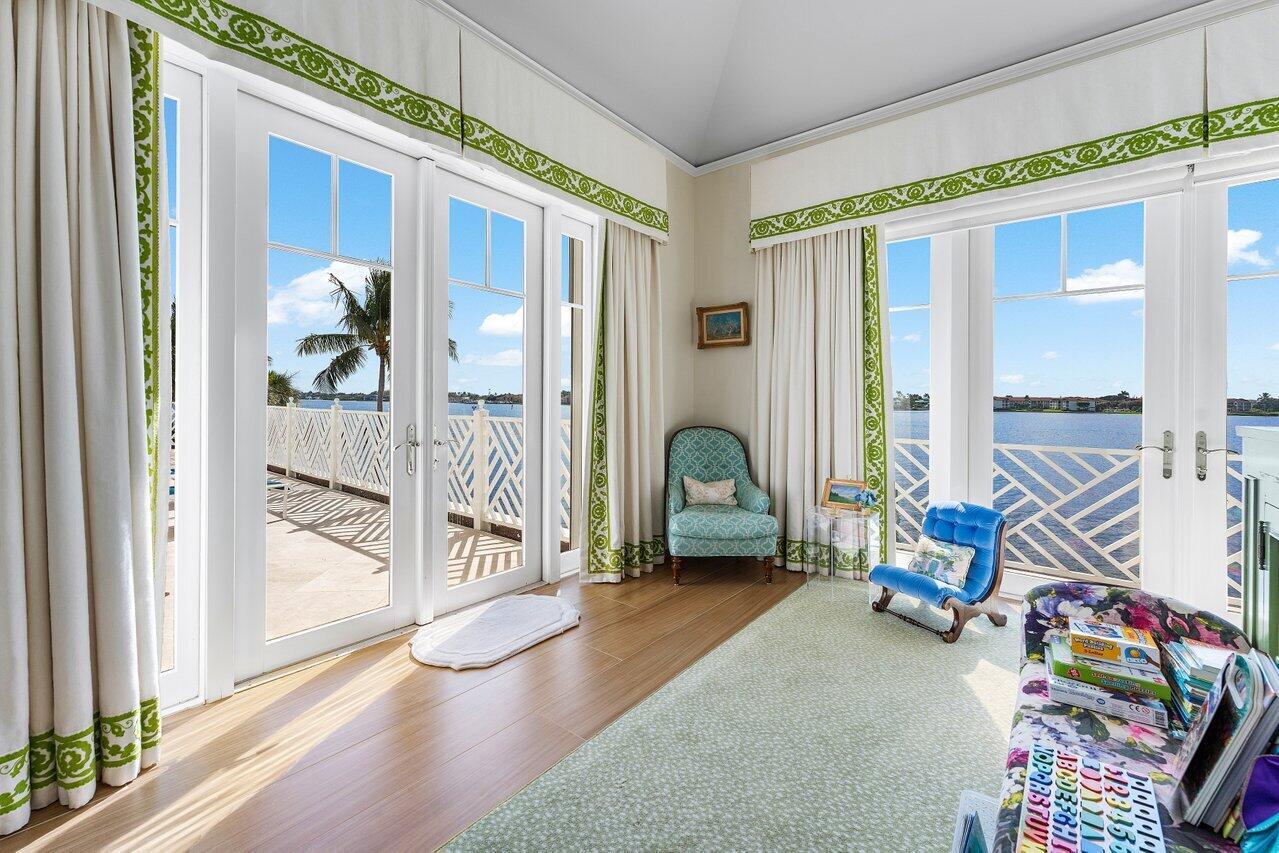 POINT MANALAPAN 10 - Residential
