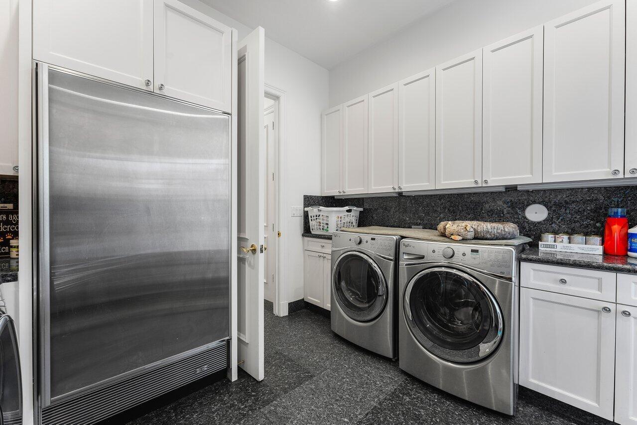 POINT MANALAPAN 10 - Residential