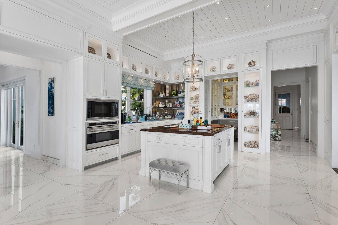 POINT MANALAPAN 10 - Residential