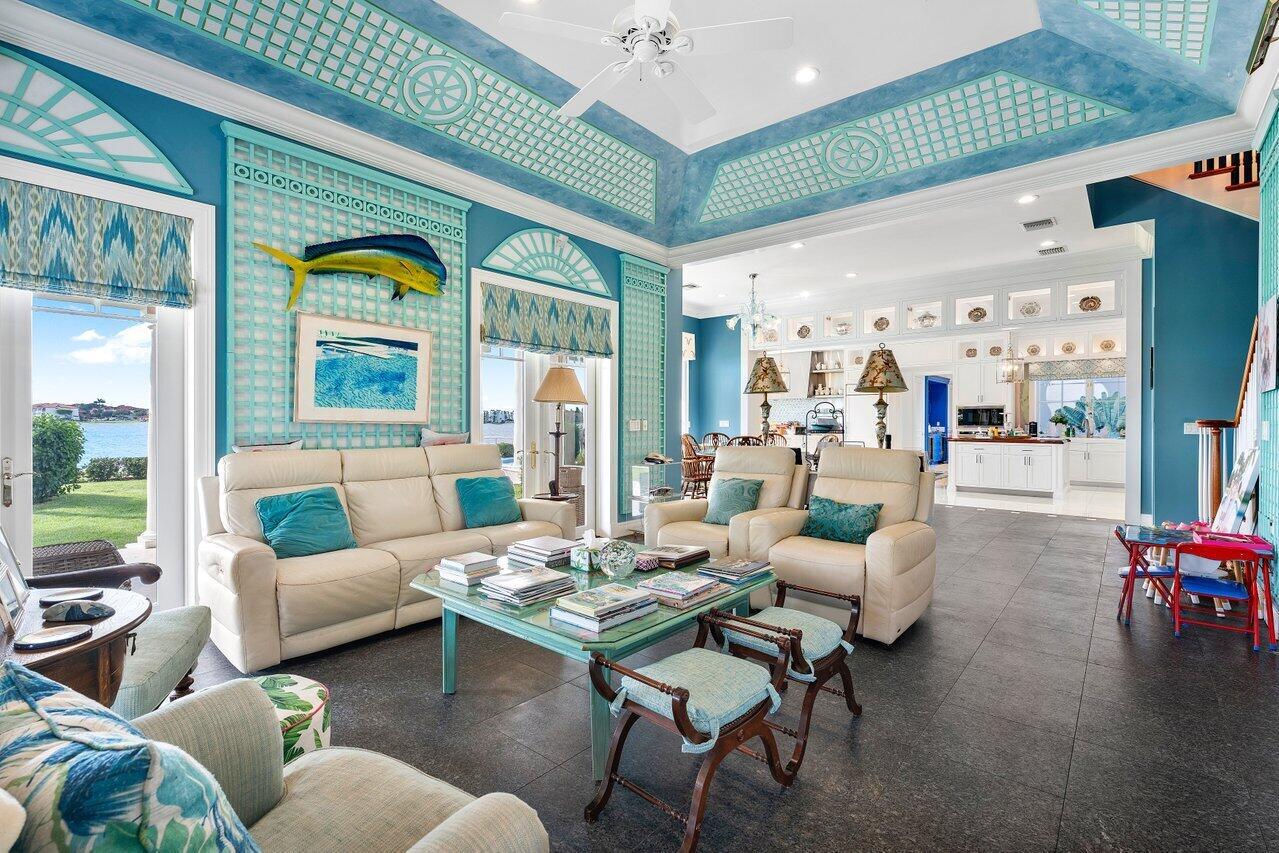 POINT MANALAPAN 10 - Residential