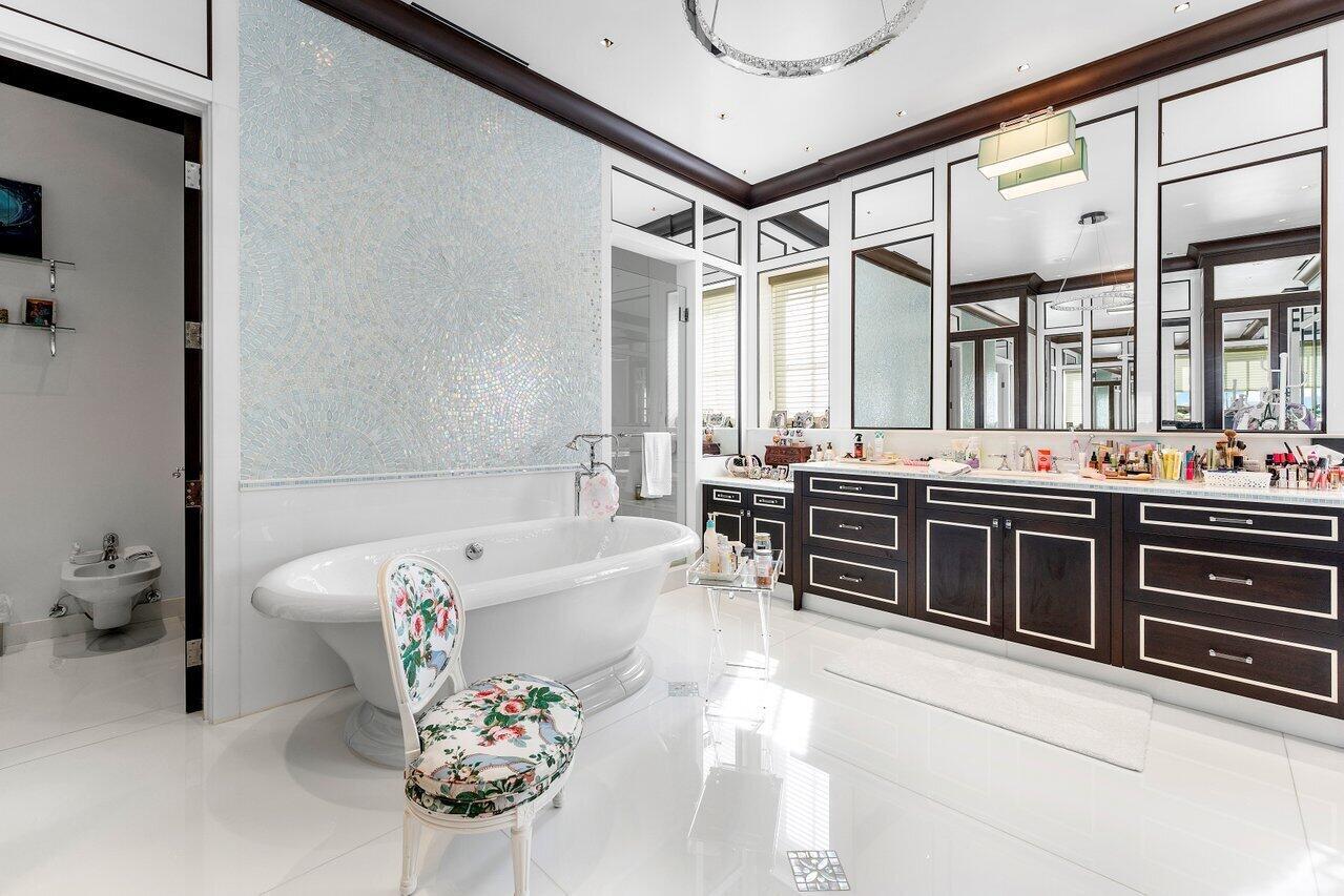 POINT MANALAPAN 10 - Residential