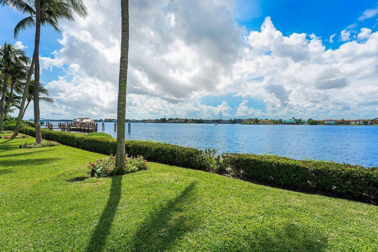 POINT MANALAPAN 10 - Residential