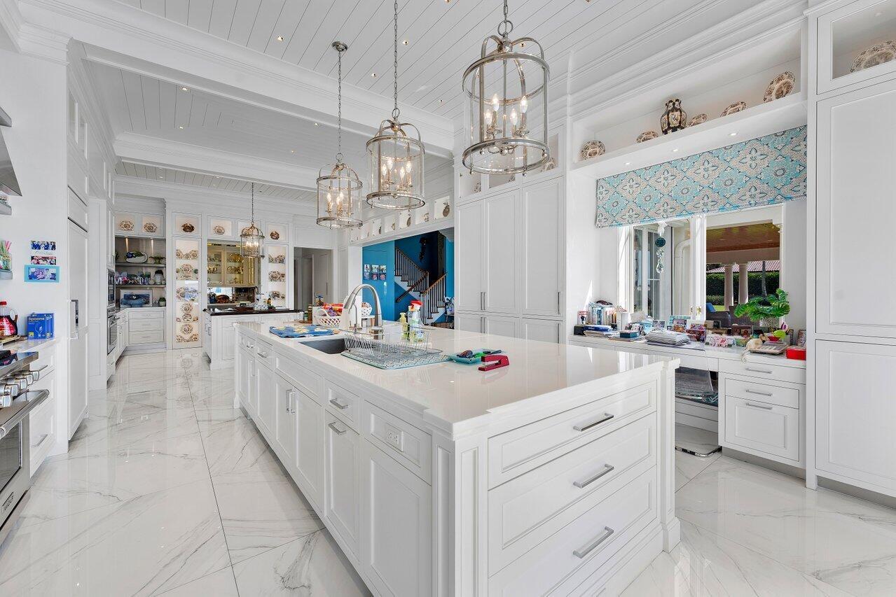 POINT MANALAPAN 10 - Residential