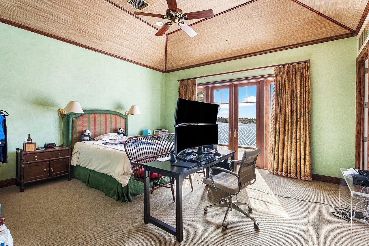 POINT MANALAPAN 10 - Residential