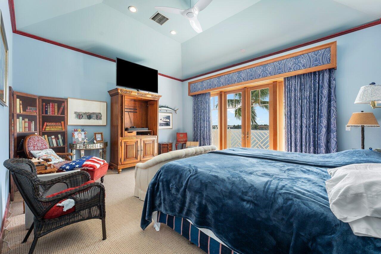 POINT MANALAPAN 10 - Residential