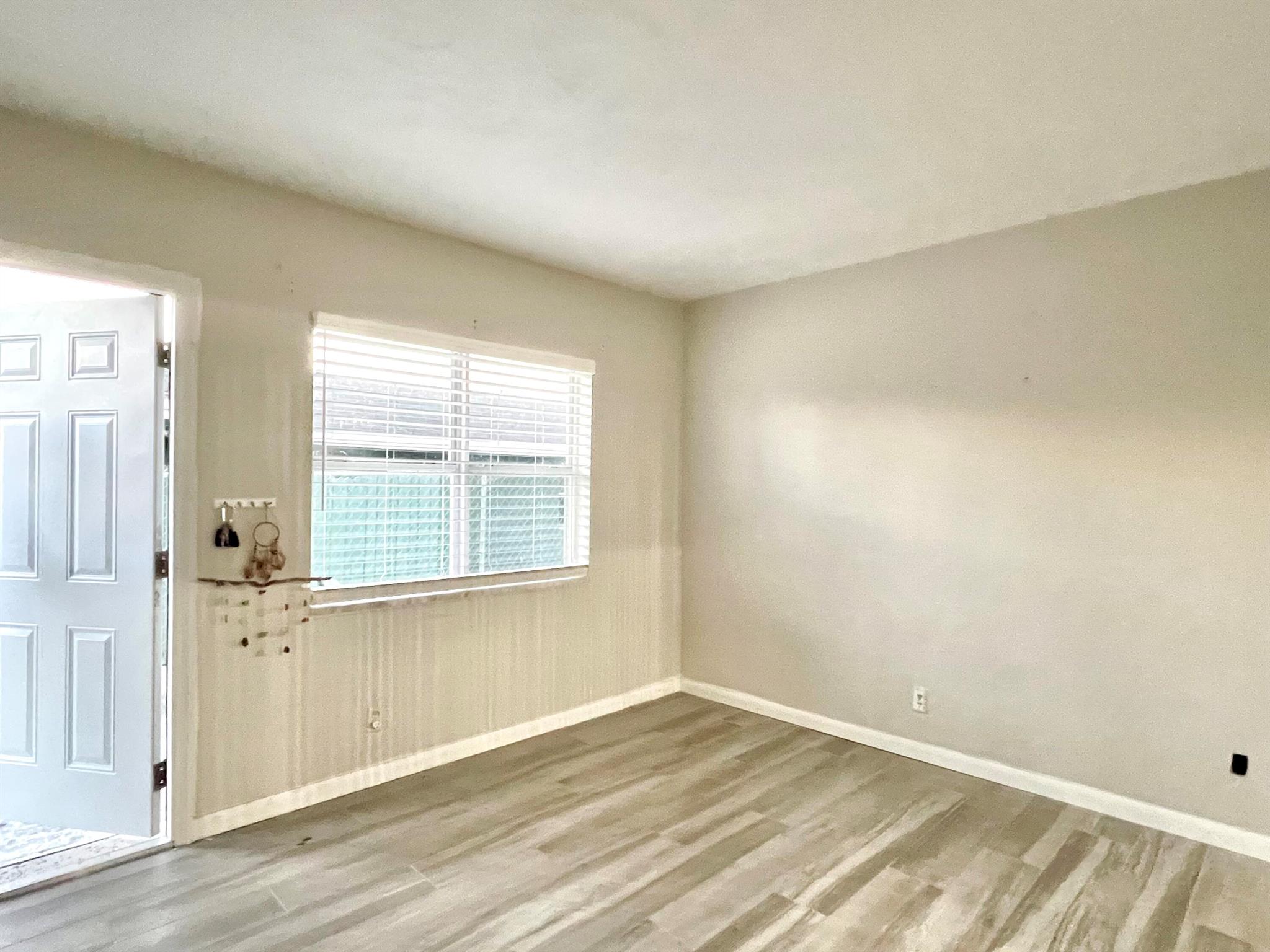 BLUE HERON PARK 1 - Residential Lease