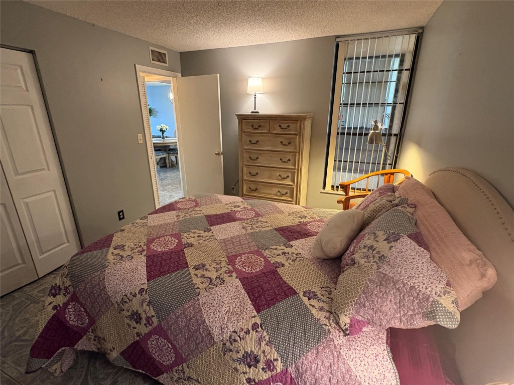 CORAL GATE VII - Residential