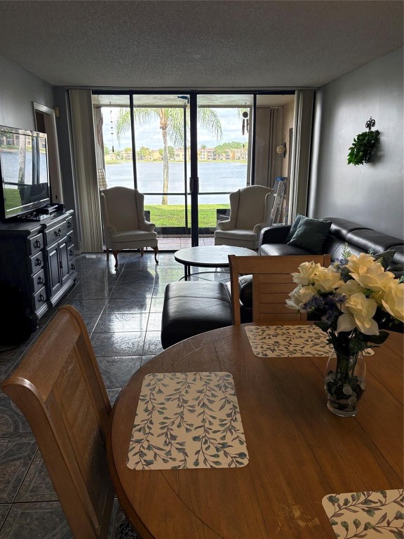 CORAL GATE VII - Residential