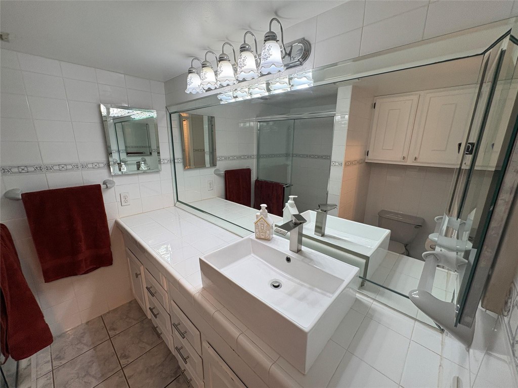 CORAL GATE VII - Residential