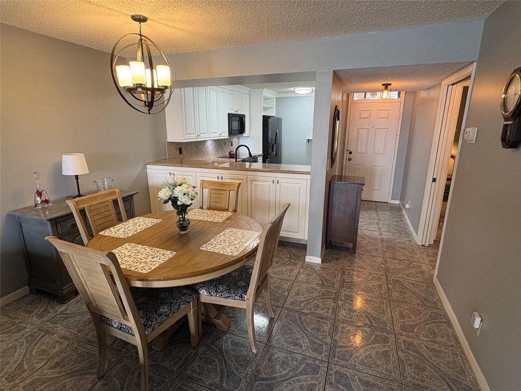 CORAL GATE VII - Residential