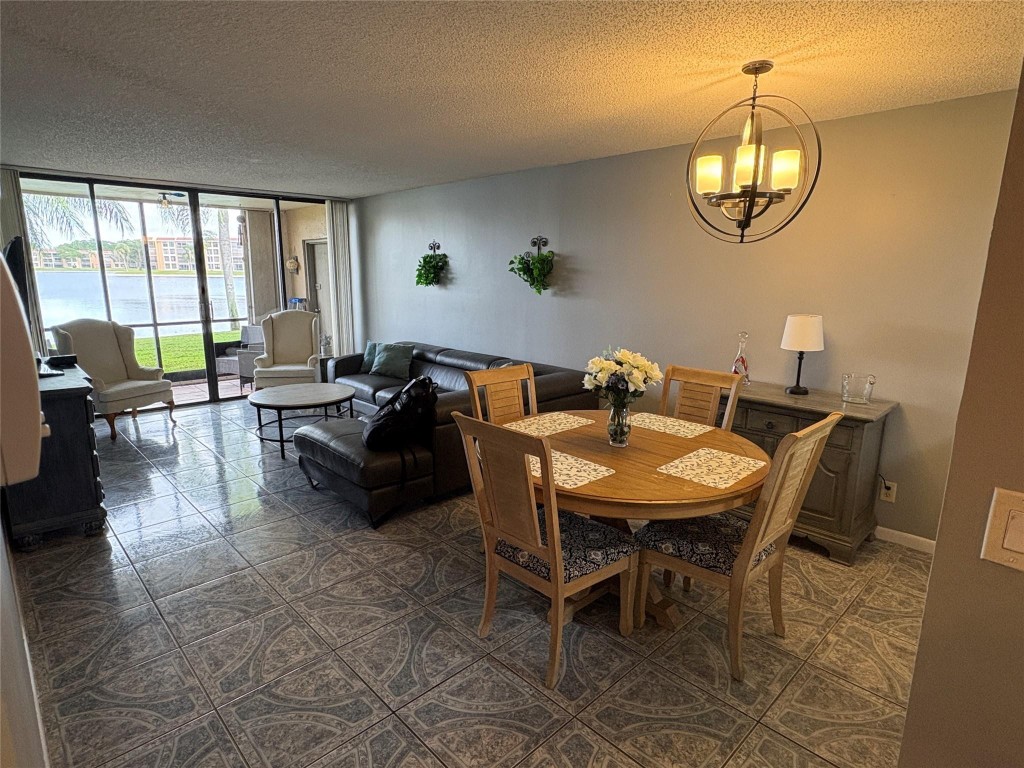 CORAL GATE VII - Residential