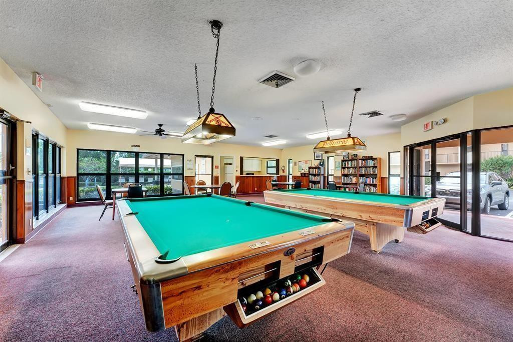 CORAL GATE VII - Residential