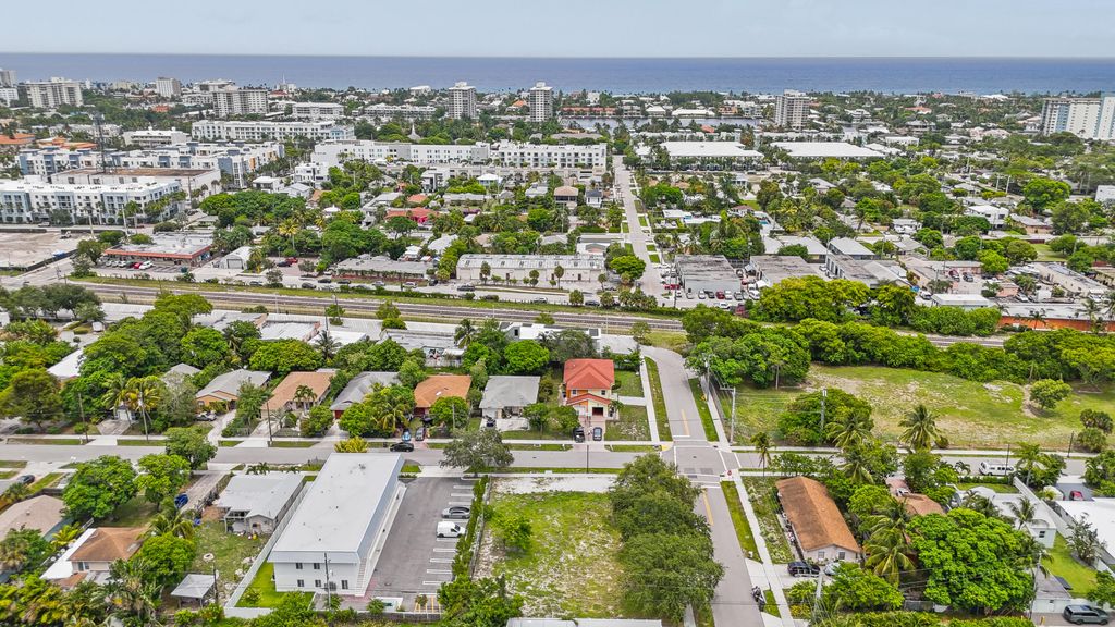 Photo of 248 SE 1st Avenue, Delray Beach, FL 33444 (MLS # R11101912)