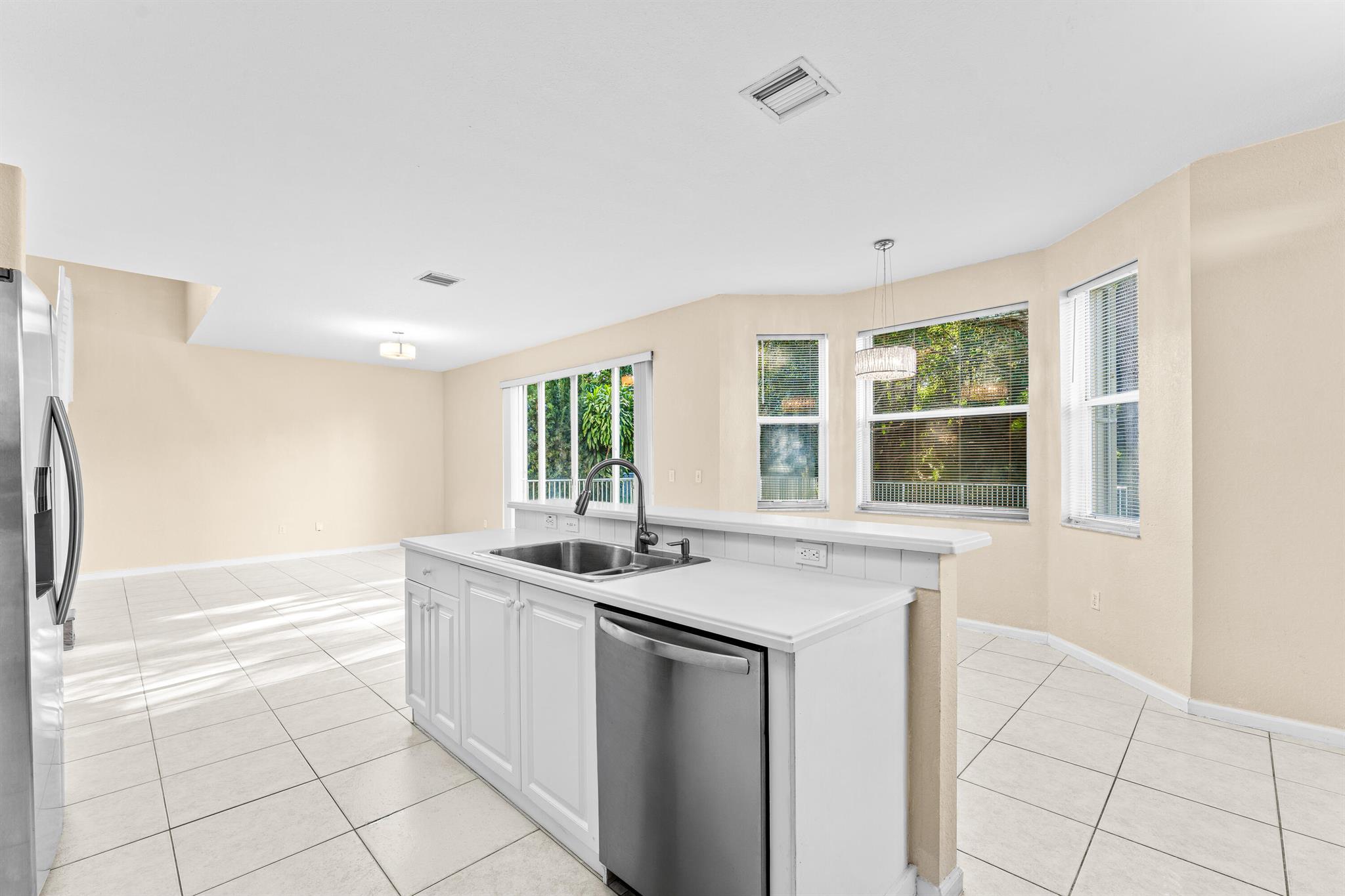 MADISON GREEN 1 - Residential Lease