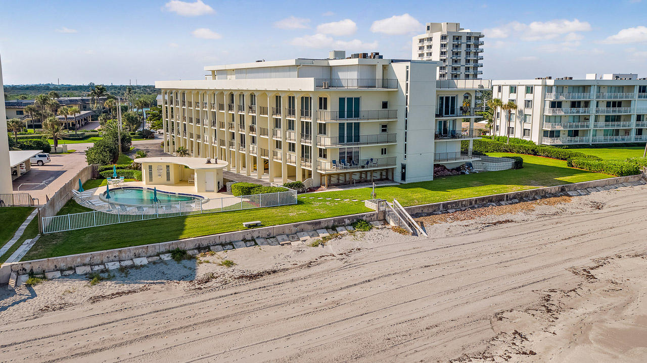 ISLAND HOUSE CONDO - Residential Lease