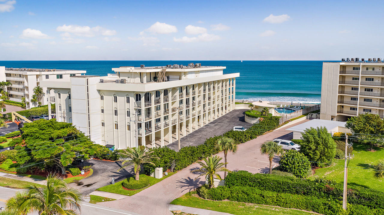 ISLAND HOUSE CONDO - Residential Lease