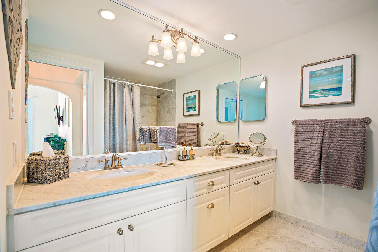 ISLAND HOUSE CONDO - Residential Lease