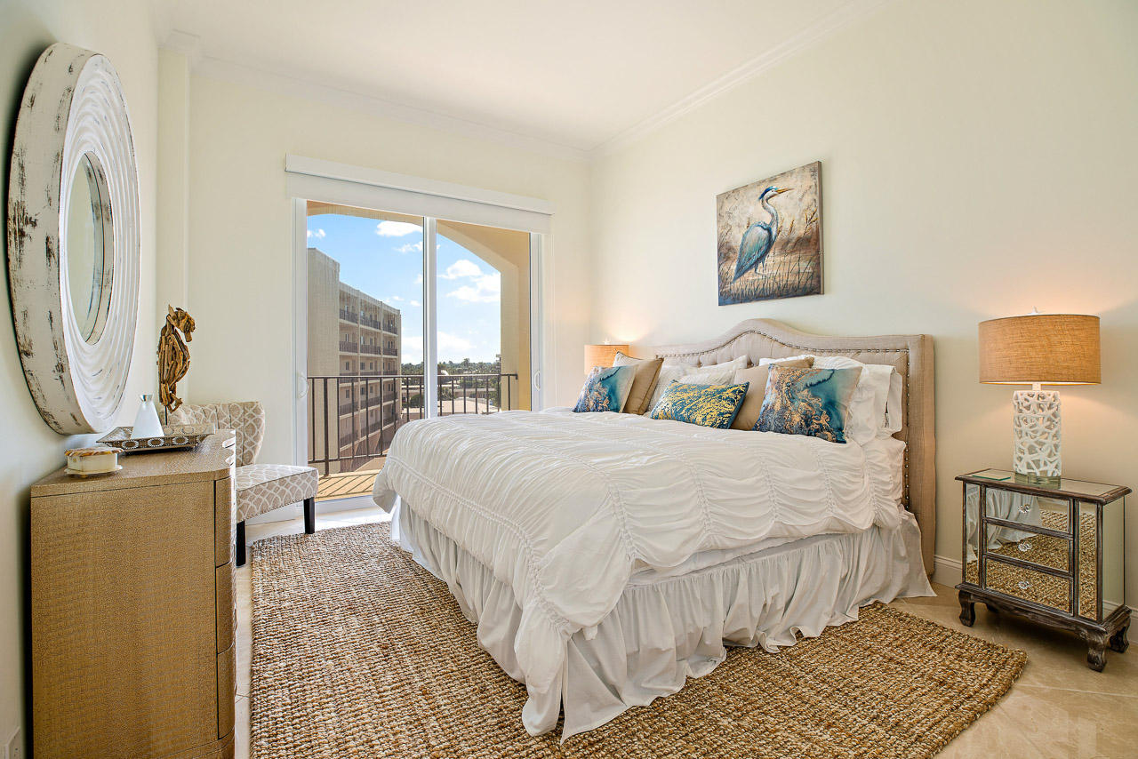 ISLAND HOUSE CONDO - Residential Lease