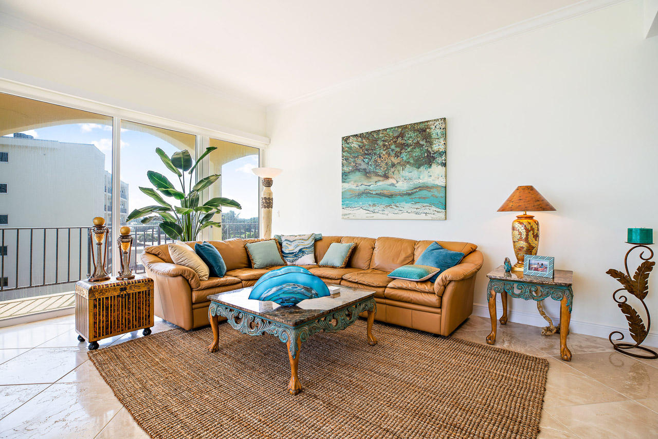 ISLAND HOUSE CONDO - Residential Lease