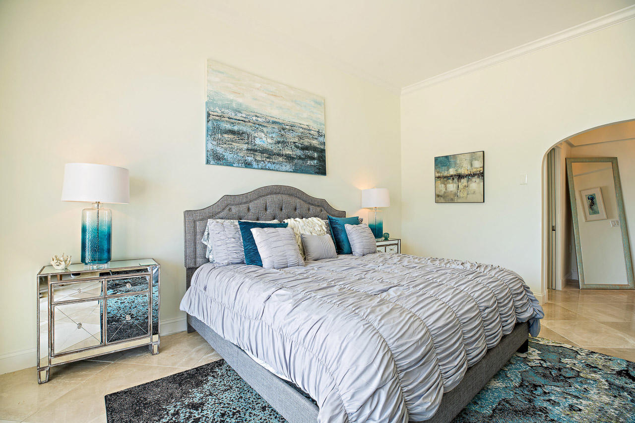 ISLAND HOUSE CONDO - Residential Lease